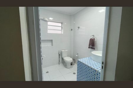 Casa para alugar com 135m², 4 quartos e 2 vagas Casa para alugar com 135m², 4 quartos e 2 vagasBanheiro 1