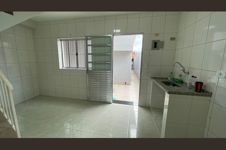 Casa para alugar com 135m², 4 quartos e 2 vagas Casa para alugar com 135m², 4 quartos e 2 vagasCozinha - Edícula