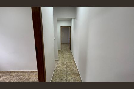 Casa para alugar com 135m², 4 quartos e 2 vagas Casa para alugar com 135m², 4 quartos e 2 vagasCorredor
