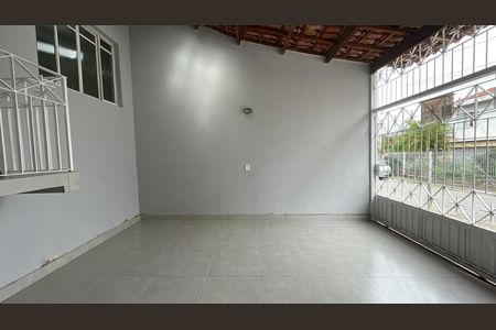 Casa para alugar com 135m², 4 quartos e 2 vagas Casa para alugar com 135m², 4 quartos e 2 vagasGaragem