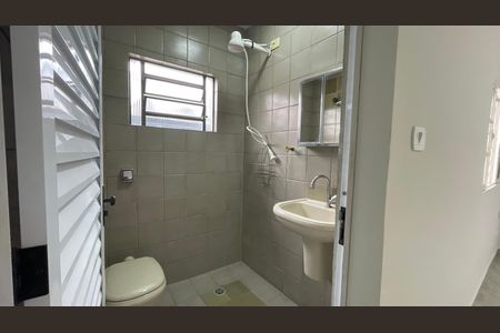 Casa para alugar com 135m², 4 quartos e 2 vagas Casa para alugar com 135m², 4 quartos e 2 vagasBanheiro da Suíte - Edicula