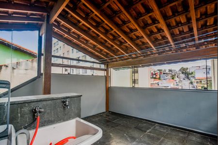 Casa à venda com 186m², 3 quartos e 2 vagasÁrea de Serviço