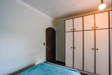 Casa à venda com 186m², 3 quartos e 2 vagasSuíte