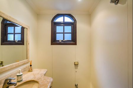 Casa à venda com 186m², 3 quartos e 2 vagasLavabo