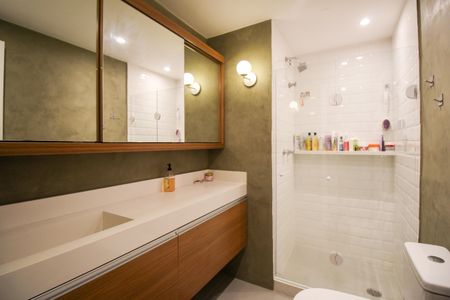 Apartamento à venda com 95m², 2 quartos e 1 vagaBanheiro Social