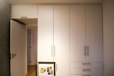 Apartamento à venda com 95m², 2 quartos e 1 vagaQuarto 1