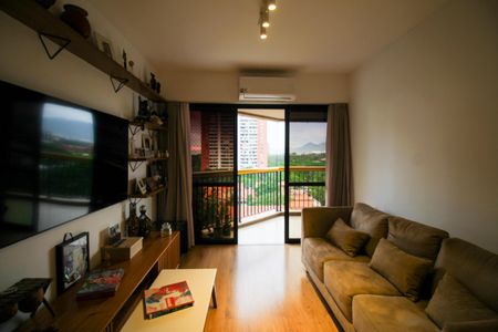 Apartamento à venda com 95m², 2 quartos e 1 vagaSala