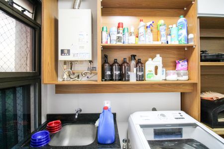 Apartamento à venda com 95m², 2 quartos e 1 vagaÁrea de Serviço