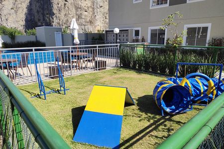 Apartamento para alugar com 50m², 2 quartos e 1 vaga Apartamento para alugar com 50m², 2 quartos e 1 vagaÁrea comum - Playground