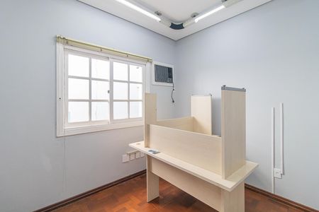 Casa para alugar com 240m², 8 quartos e 3 vagas Casa para alugar com 240m², 8 quartos e 3 vagasQuarto 4