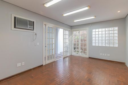 Casa para alugar com 240m², 8 quartos e 3 vagas Casa para alugar com 240m², 8 quartos e 3 vagasQuarto 2