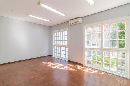 Casa para alugar com 240m², 8 quartos e 3 vagas Casa para alugar com 240m², 8 quartos e 3 vagasSuíte 7