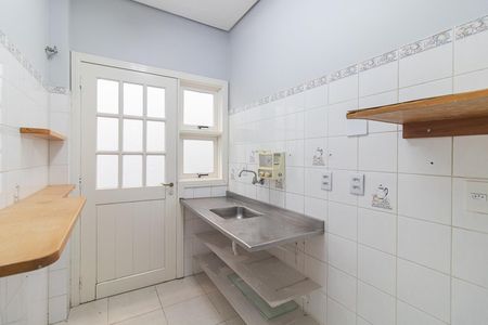 Casa para alugar com 240m², 8 quartos e 3 vagas Casa para alugar com 240m², 8 quartos e 3 vagasCozinha