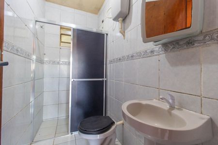 Casa de condomínio à venda com 70m², 2 quartos e 3 vagas Casa de condomínio à venda com 70m², 2 quartos e 3 vagasBanheiro
