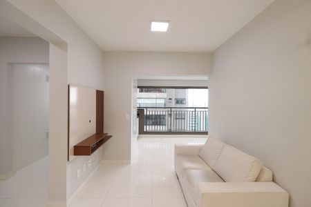 Apartamento à venda com 70m², 2 quartos e 1 vaga Apartamento à venda com 70m², 2 quartos e 1 vagaSala