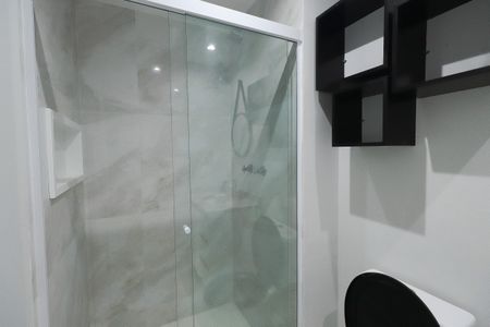 Apartamento à venda com 70m², 2 quartos e 1 vaga Apartamento à venda com 70m², 2 quartos e 1 vagaBanheiro da Suíte