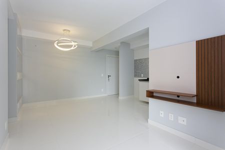 Apartamento para alugar com 70m², 2 quartos e 1 vaga Apartamento para alugar com 70m², 2 quartos e 1 vagaSala