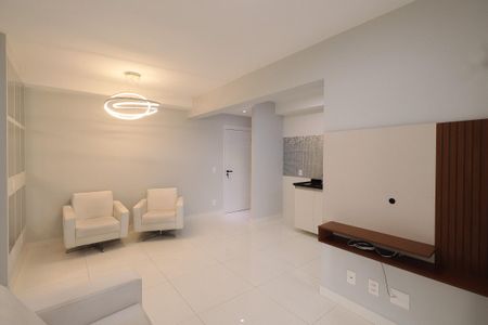Apartamento à venda com 70m², 2 quartos e 1 vaga Apartamento à venda com 70m², 2 quartos e 1 vagaSala