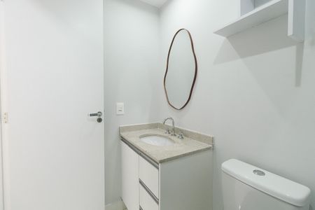 Apartamento à venda com 70m², 2 quartos e 1 vaga Apartamento à venda com 70m², 2 quartos e 1 vagaBanheiro Social