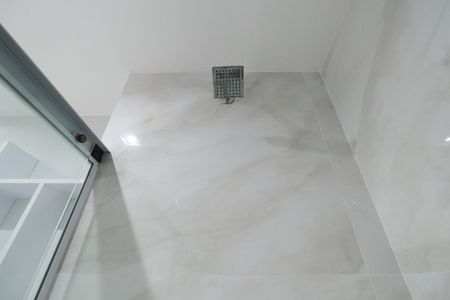 Apartamento à venda com 70m², 2 quartos e 1 vaga Apartamento à venda com 70m², 2 quartos e 1 vagaBanheiro Social