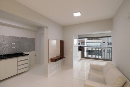 Apartamento à venda com 70m², 2 quartos e 1 vaga Apartamento à venda com 70m², 2 quartos e 1 vagaSala