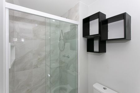 Apartamento para alugar com 70m², 2 quartos e 1 vaga Apartamento para alugar com 70m², 2 quartos e 1 vagaBanheiro da Suíte