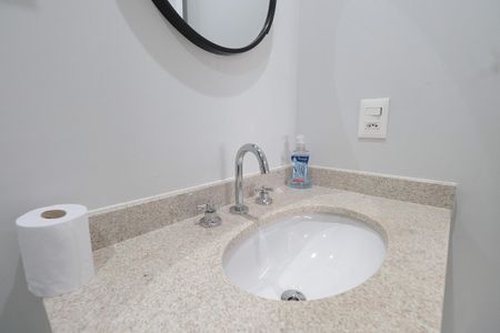 Apartamento à venda com 70m², 2 quartos e 1 vaga Apartamento à venda com 70m², 2 quartos e 1 vagaBanheiro da Suíte