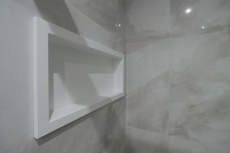 Apartamento à venda com 70m², 2 quartos e 1 vaga Apartamento à venda com 70m², 2 quartos e 1 vagaBanheiro da Suíte