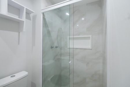 Apartamento à venda com 70m², 2 quartos e 1 vaga Apartamento à venda com 70m², 2 quartos e 1 vagaBanheiro Social