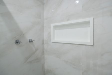 Apartamento à venda com 70m², 2 quartos e 1 vaga Apartamento à venda com 70m², 2 quartos e 1 vagaBanheiro Social