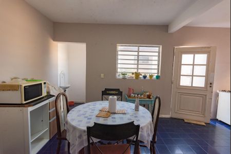Casa à venda com 199m², 3 quartos e 2 vagas Casa à venda com 199m², 3 quartos e 2 vagasCozinha