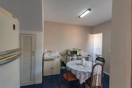 Casa à venda com 199m², 3 quartos e 2 vagas Casa à venda com 199m², 3 quartos e 2 vagasCozinha