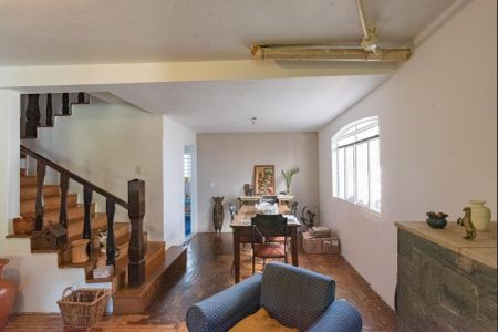 Casa à venda com 199m², 3 quartos e 2 vagas Casa à venda com 199m², 3 quartos e 2 vagasSala