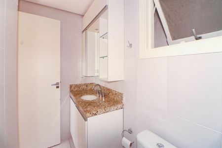 Apartamento à venda com 79m², 2 quartos e 2 vagasBanheiro da Suíte