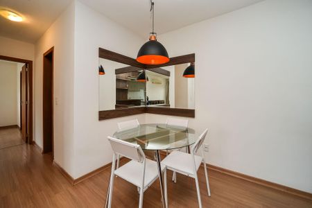 Apartamento à venda com 66m², 2 quartos e 1 vagaSala