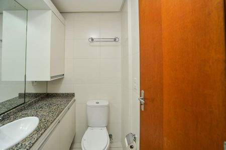Apartamento à venda com 66m², 2 quartos e 1 vagaBanheiro Social