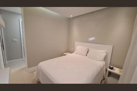Apartamento à venda com 120m², 3 quartos e 2 vagasFoto 01