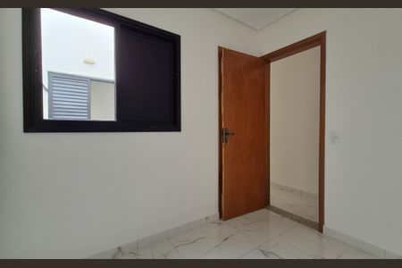 Casa à venda com 130m², 3 quartos e 6 vagasSuíte