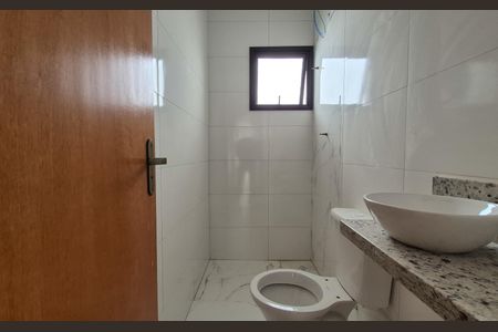 Casa à venda com 130m², 3 quartos e 6 vagasBanheiro da suíte 2