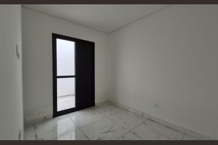 Casa à venda com 130m², 3 quartos e 6 vagasSuíte 2