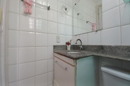 Apartamento à venda com 65m², 3 quartos e 1 vaga Apartamento à venda com 65m², 3 quartos e 1 vagaBanheiro da Suíte