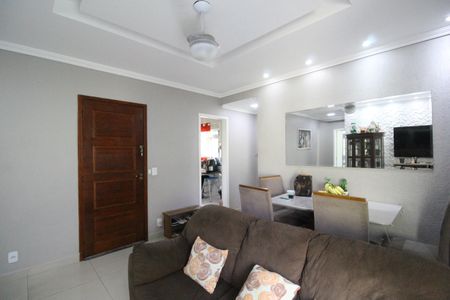 Apartamento à venda com 69m², 2 quartos e 1 vagaSala