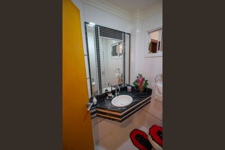 Casa para alugar com 314m², 5 quartos e 2 vagasBanheiro 1