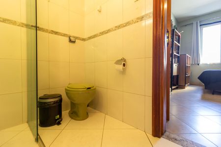 Apartamento à venda com 122m², 3 quartos e sem vaga Apartamento à venda com 122m², 3 quartos e sem vagaBanheiro da Suíte