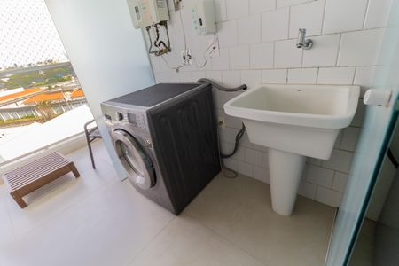 Apartamento para alugar com 70m², 2 quartos e 1 vagaÁrea de Serviço