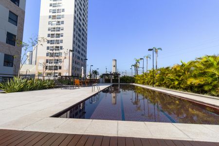 Apartamento para alugar com 70m², 2 quartos e 1 vagaÁrea comum - Piscina