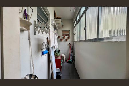 Apartamento à venda com 61m², 1 quarto e sem vagaÁrea de Serviço