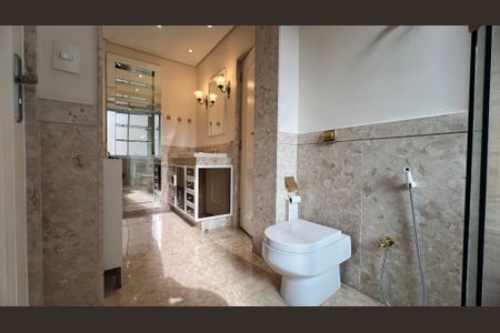 Apartamento à venda com 380m², 4 quartos e 3 vagasBanheiro da Suíte 1 e 2