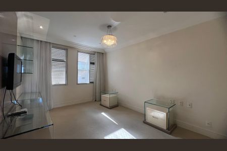 Apartamento à venda com 380m², 4 quartos e 3 vagasSuite 3