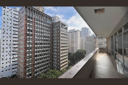 Apartamento à venda com 380m², 4 quartos e 3 vagasVaranda